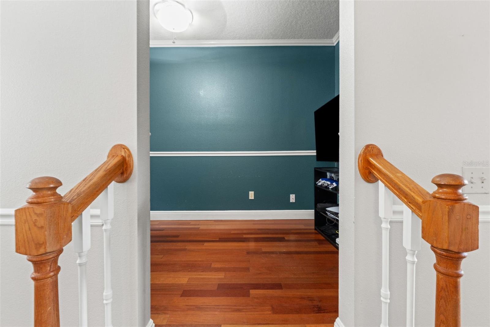 ROYAL HIGHLANDS - Residential