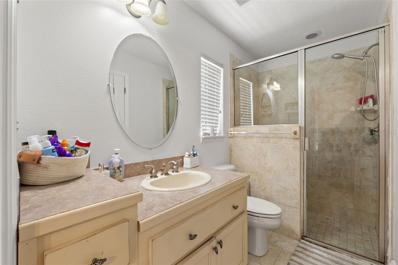 ROYAL HIGHLANDS - Residential