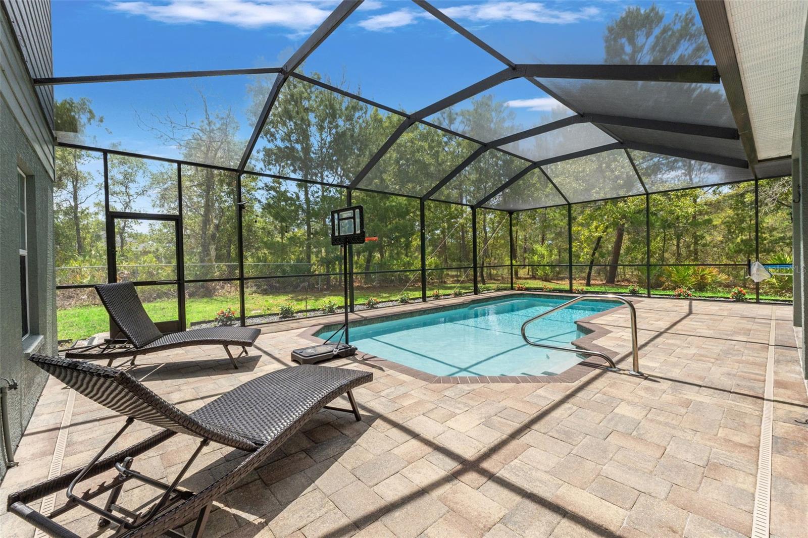 ROYAL HIGHLANDS - Residential