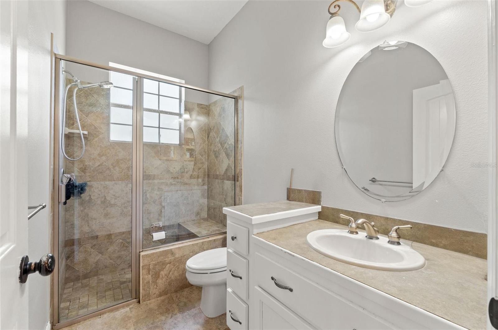 ROYAL HIGHLANDS - Residential