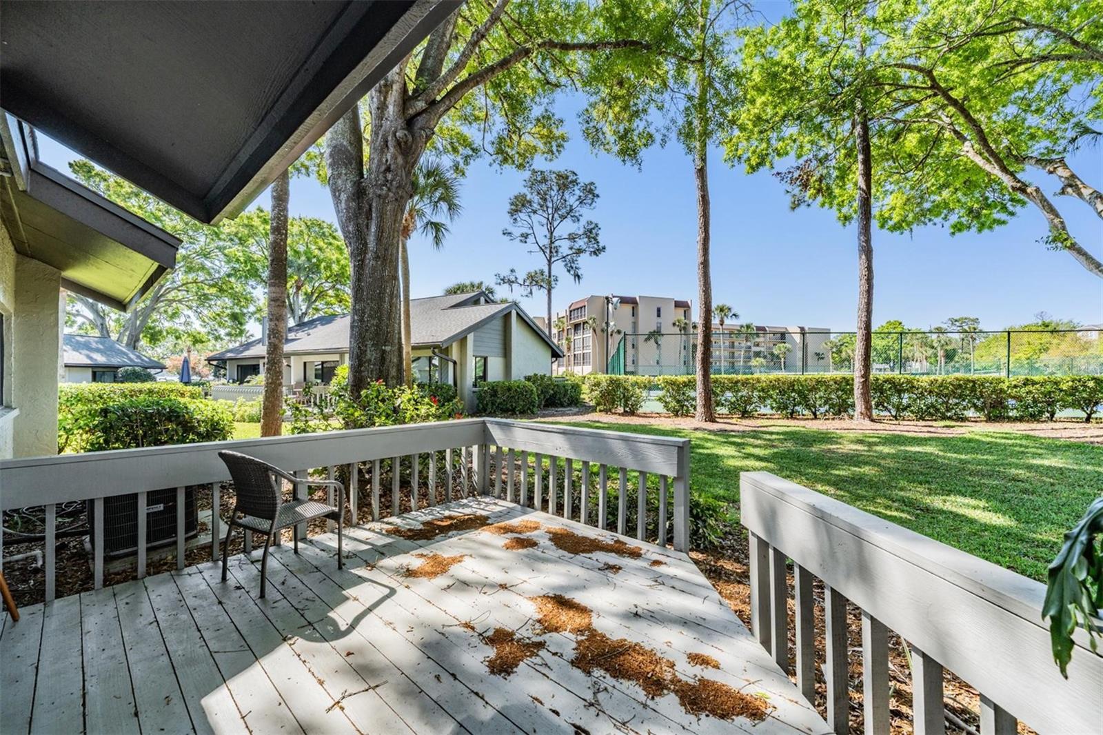 LAKE TARPON SAIL & TENNIS CLUB - Residential Lease