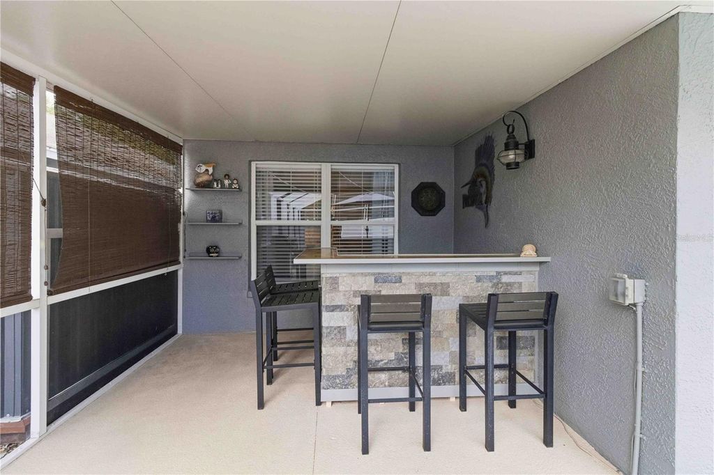 Photo of 7633 Clovelly Park Place, Apollo Beach, FL 33572 (MLS # TB8494803)