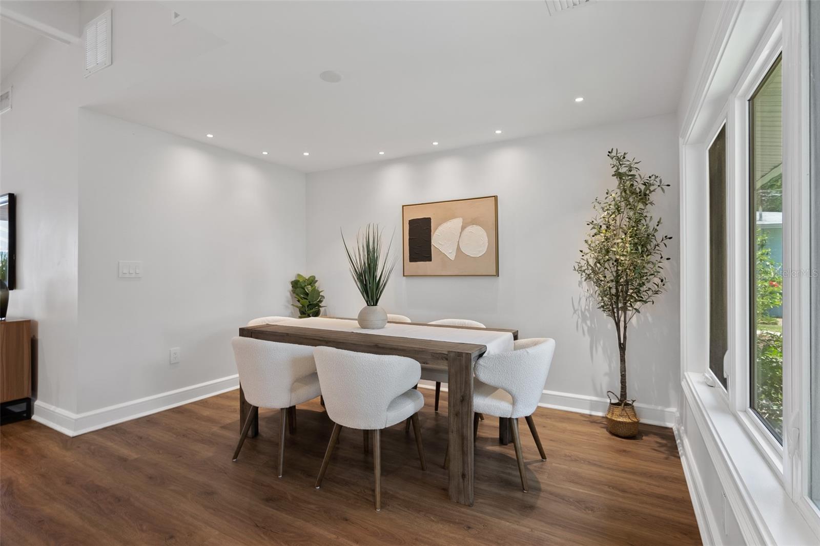 DAVIS ISLANDS PB10 PG52 TO 57 - Residential