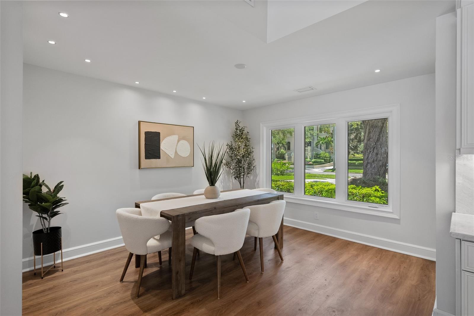 DAVIS ISLANDS PB10 PG52 TO 57 - Residential