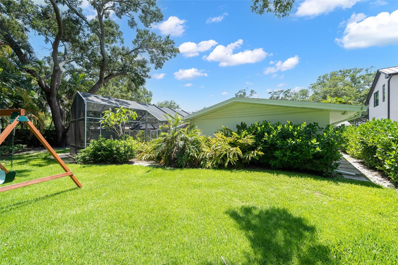 DAVIS ISLANDS PB10 PG52 TO 57 - Residential