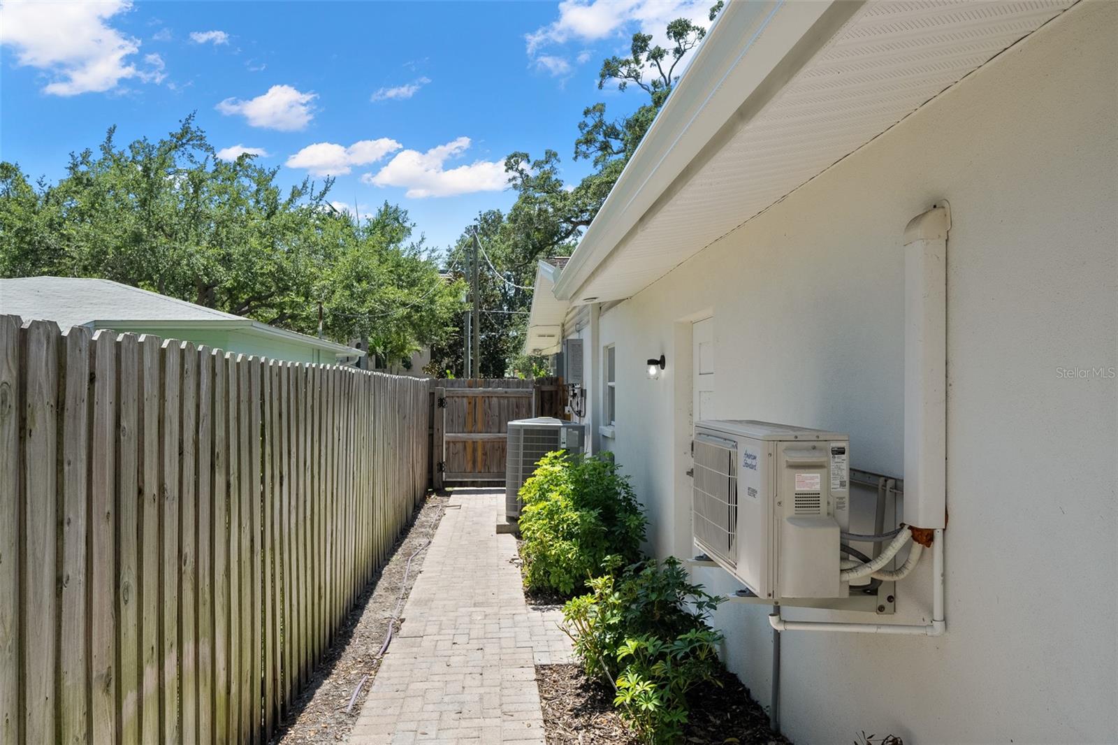 DAVIS ISLANDS PB10 PG52 TO 57 - Residential