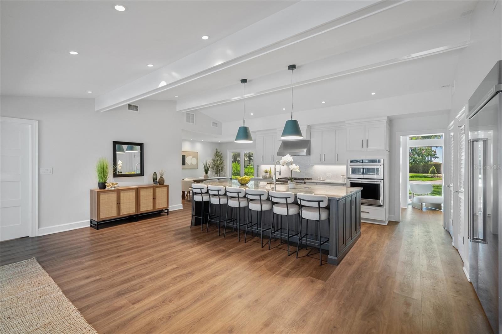 DAVIS ISLANDS PB10 PG52 TO 57 - Residential