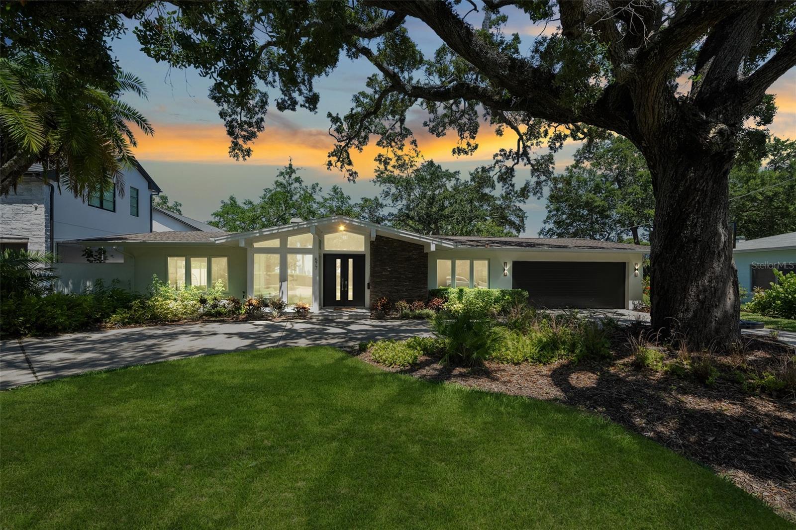 DAVIS ISLANDS PB10 PG52 TO 57 - Residential