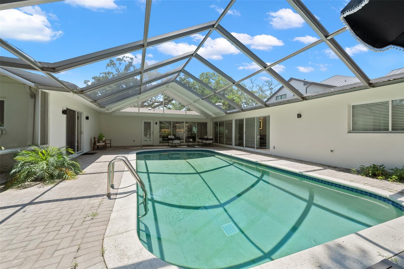 DAVIS ISLANDS PB10 PG52 TO 57 - Residential