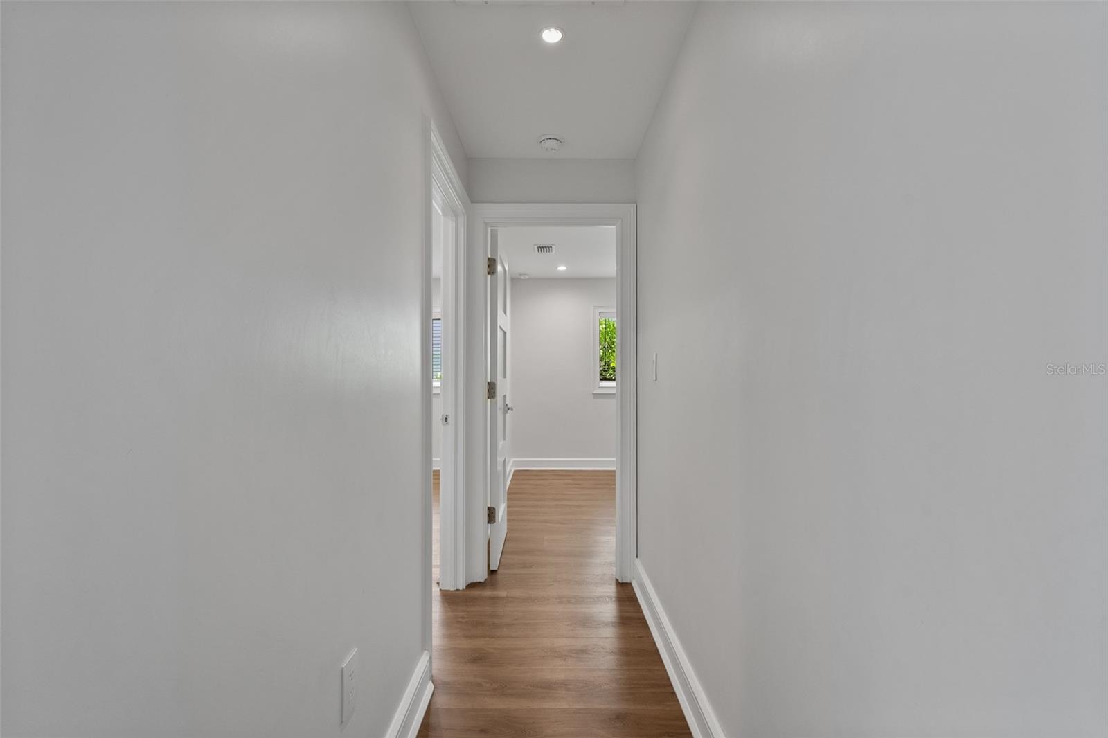 DAVIS ISLANDS PB10 PG52 TO 57 - Residential