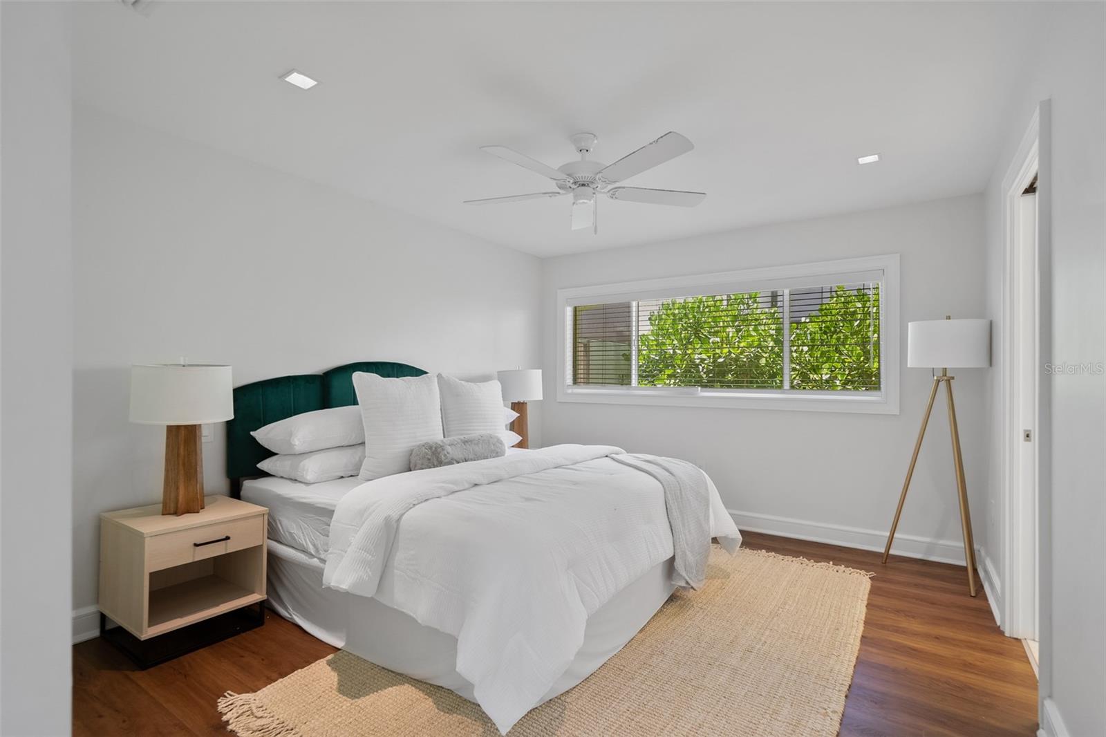 DAVIS ISLANDS PB10 PG52 TO 57 - Residential