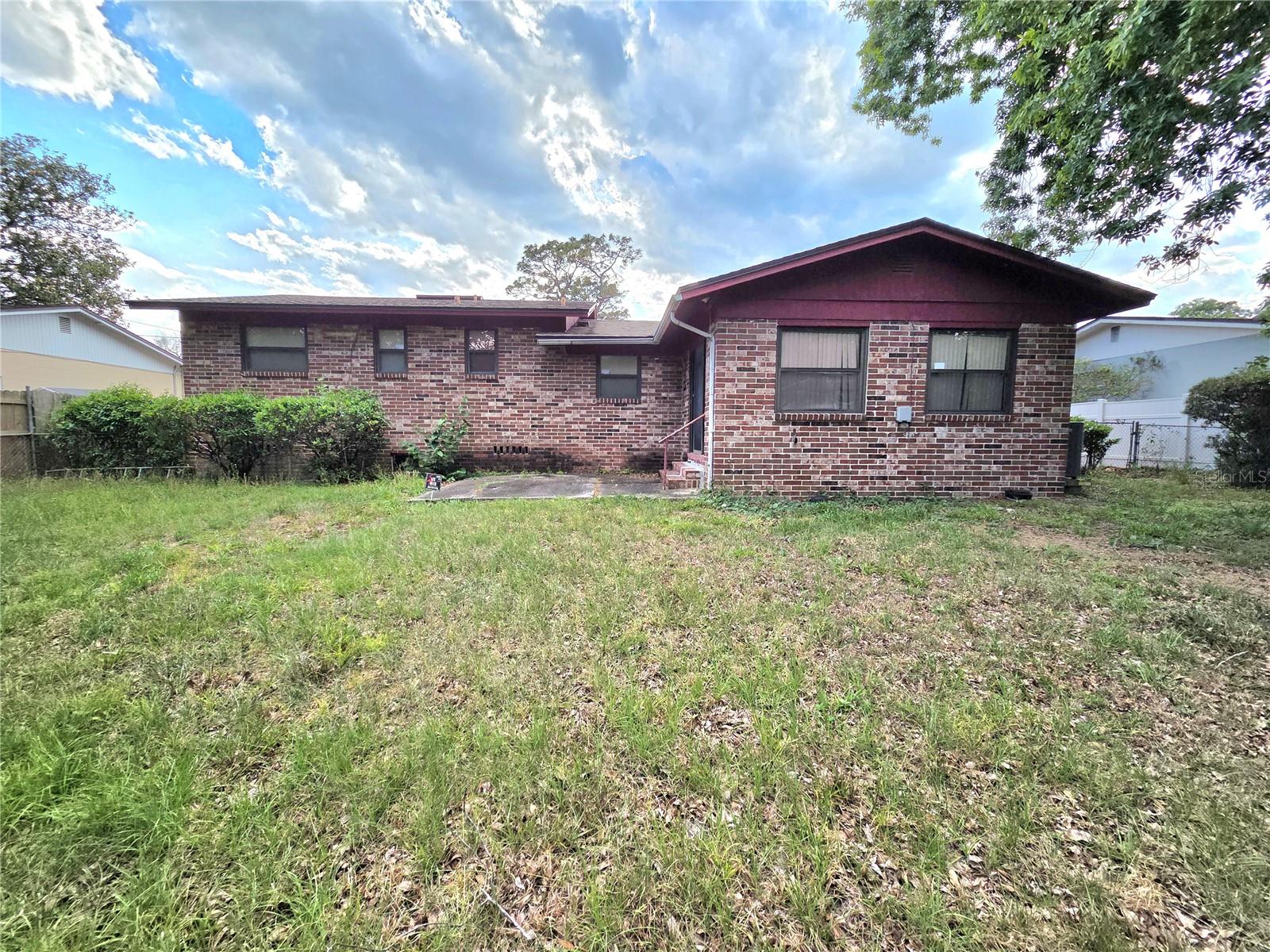 QUEEN AKERS UNIT 08A - Residential