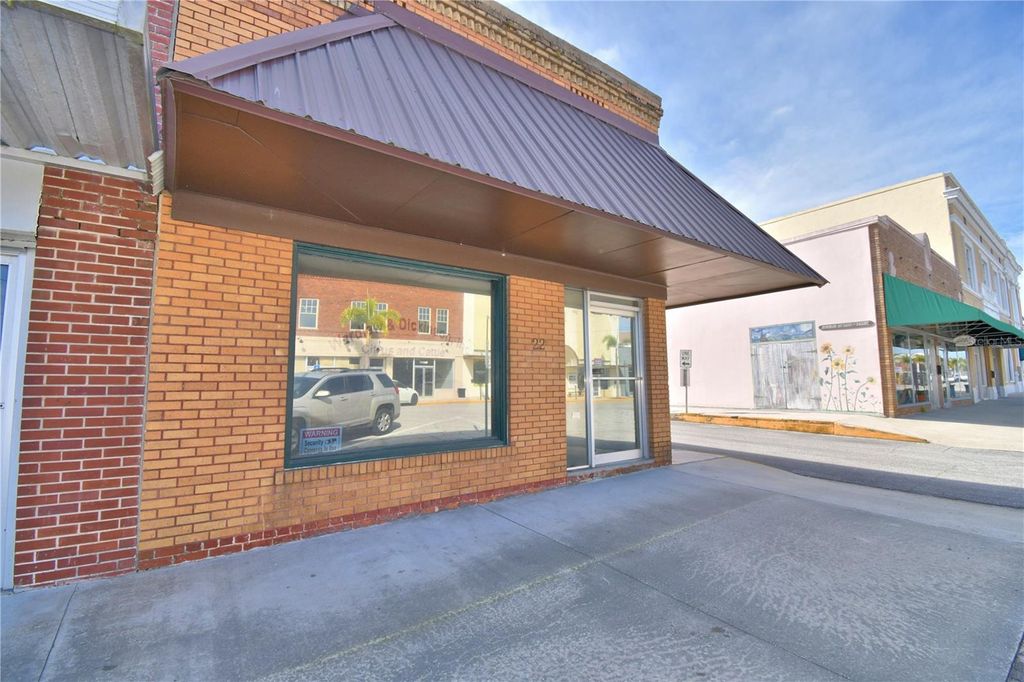 Photo of 22 E Wall Street, Frostproof, FL 33843 (MLS # K4903258)