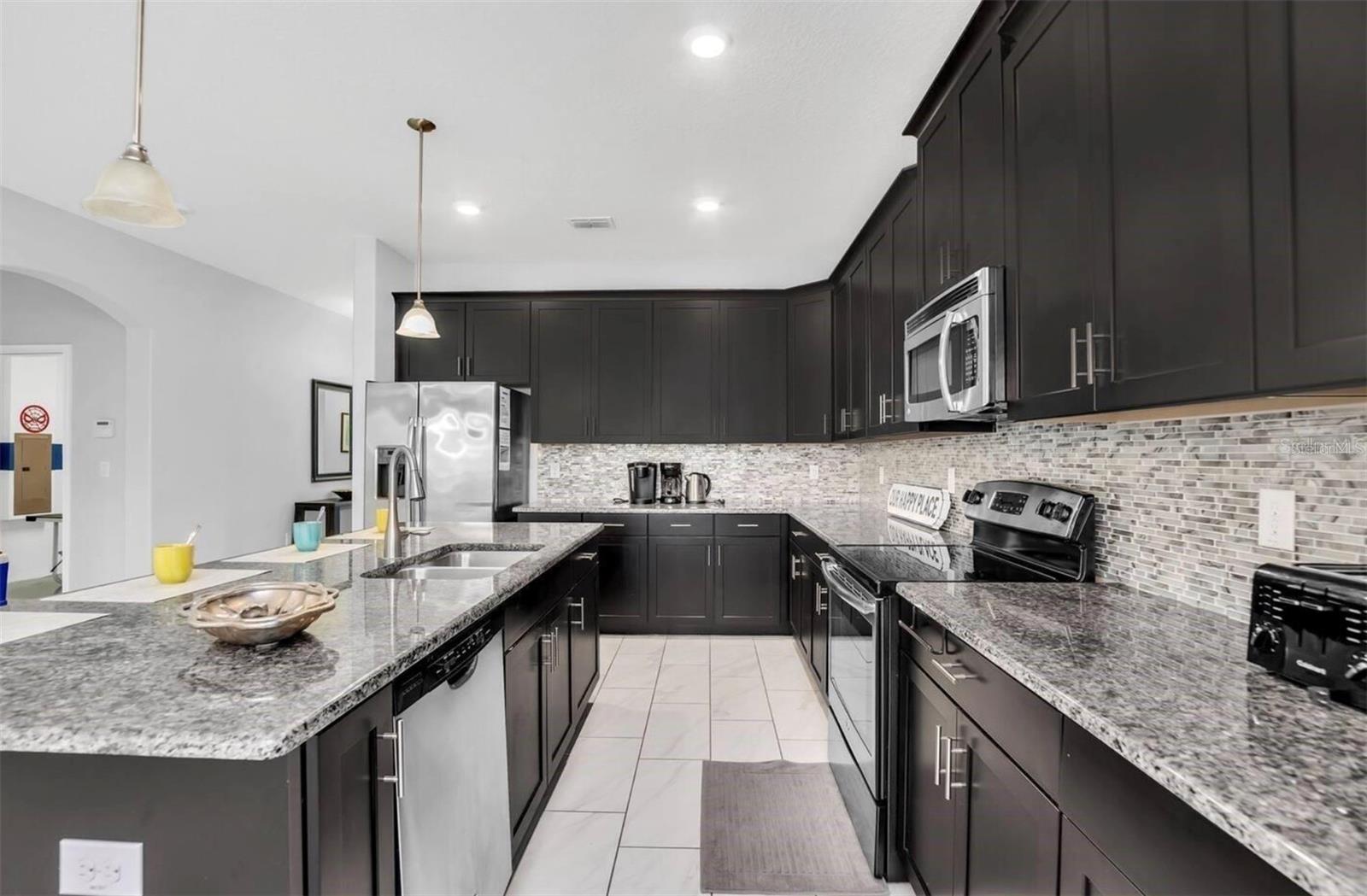 5504 SOLTERRA CIRCLE