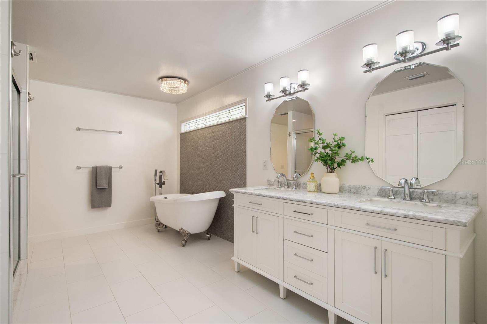 BUTLER BAY - Residential