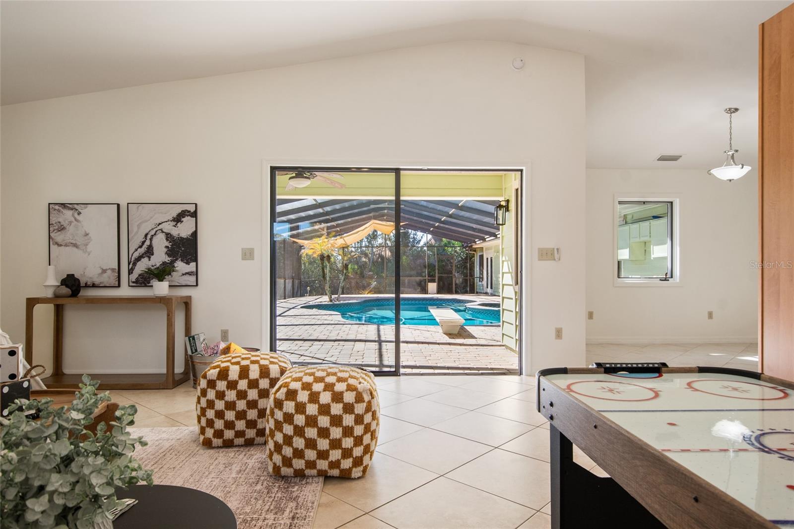 BUTLER BAY - Residential