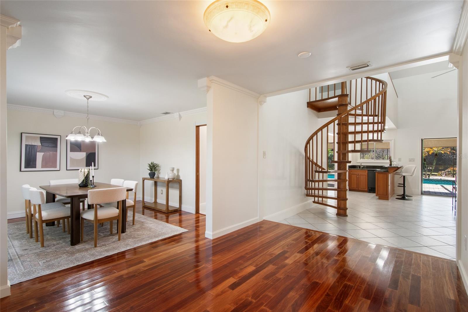 2931 SUNBITTERN COURT