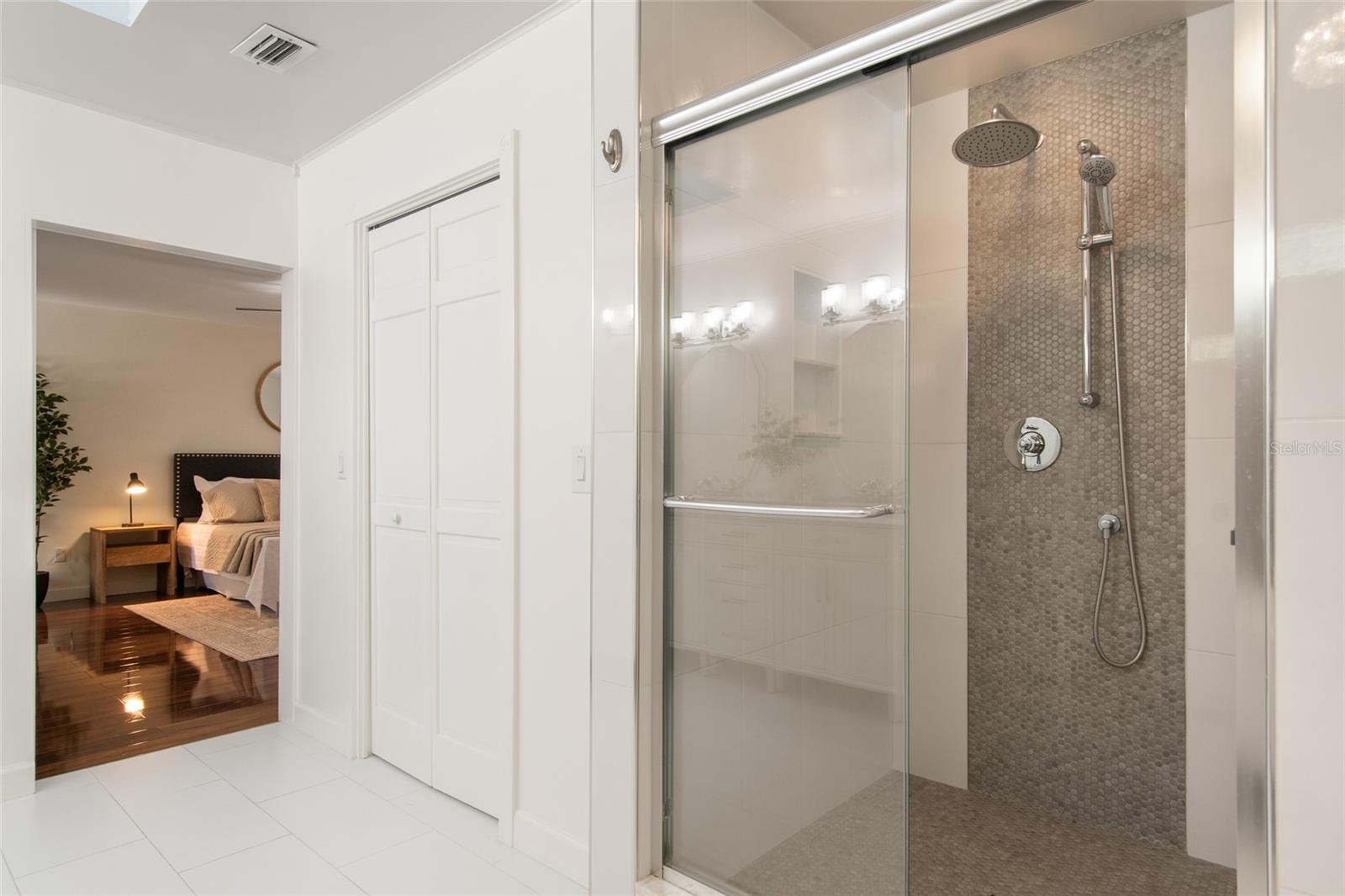 BUTLER BAY - Residential