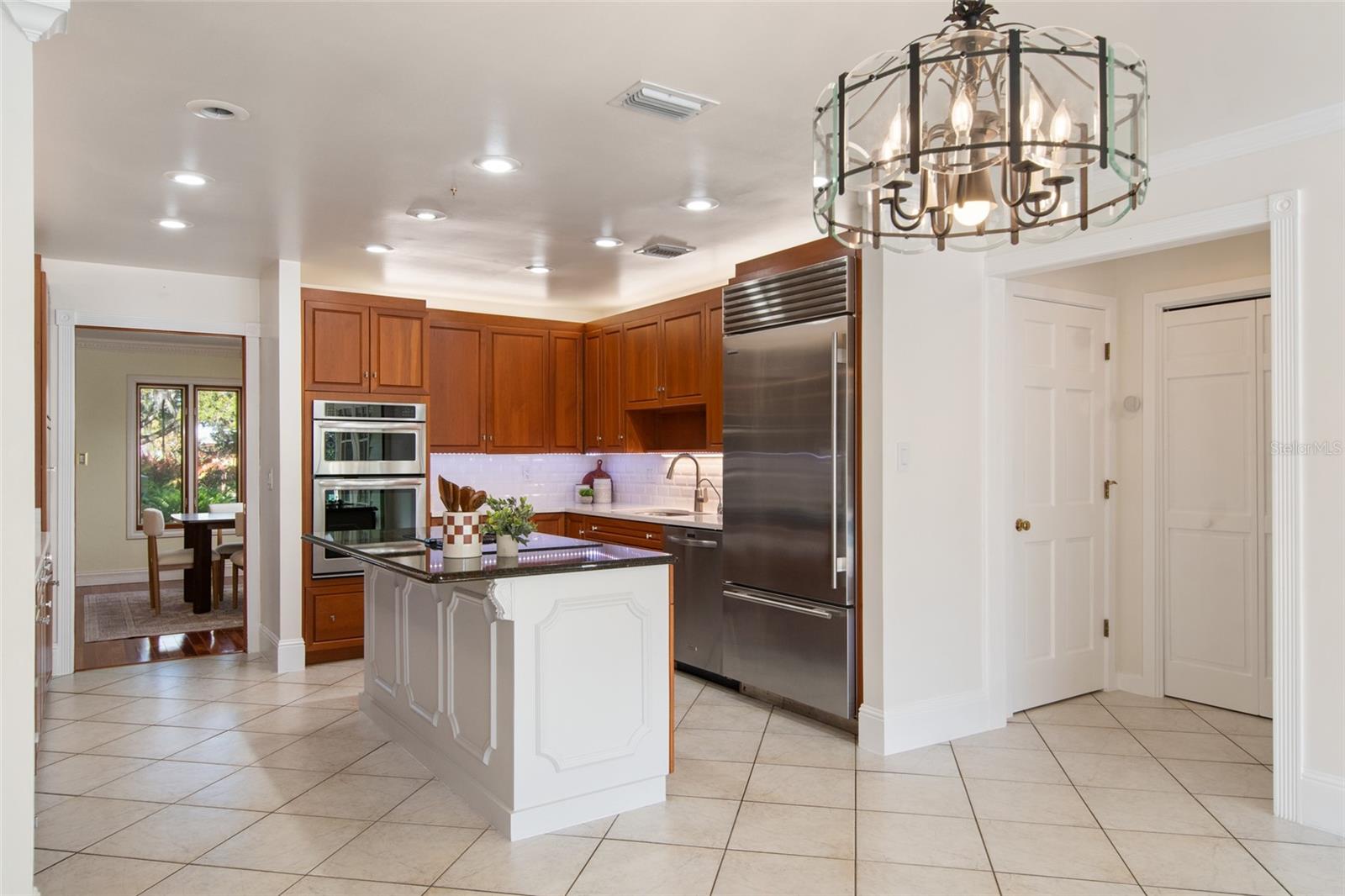 BUTLER BAY - Residential