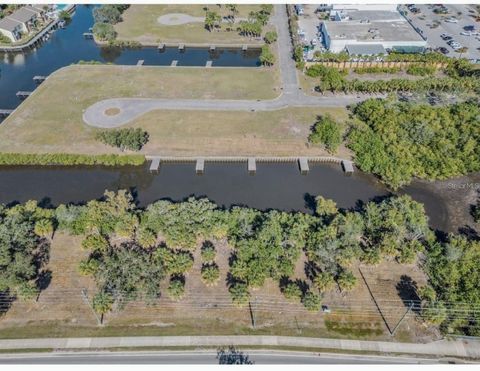 100 MERES BOULEVARD TARPON SPRINGS FL 34689