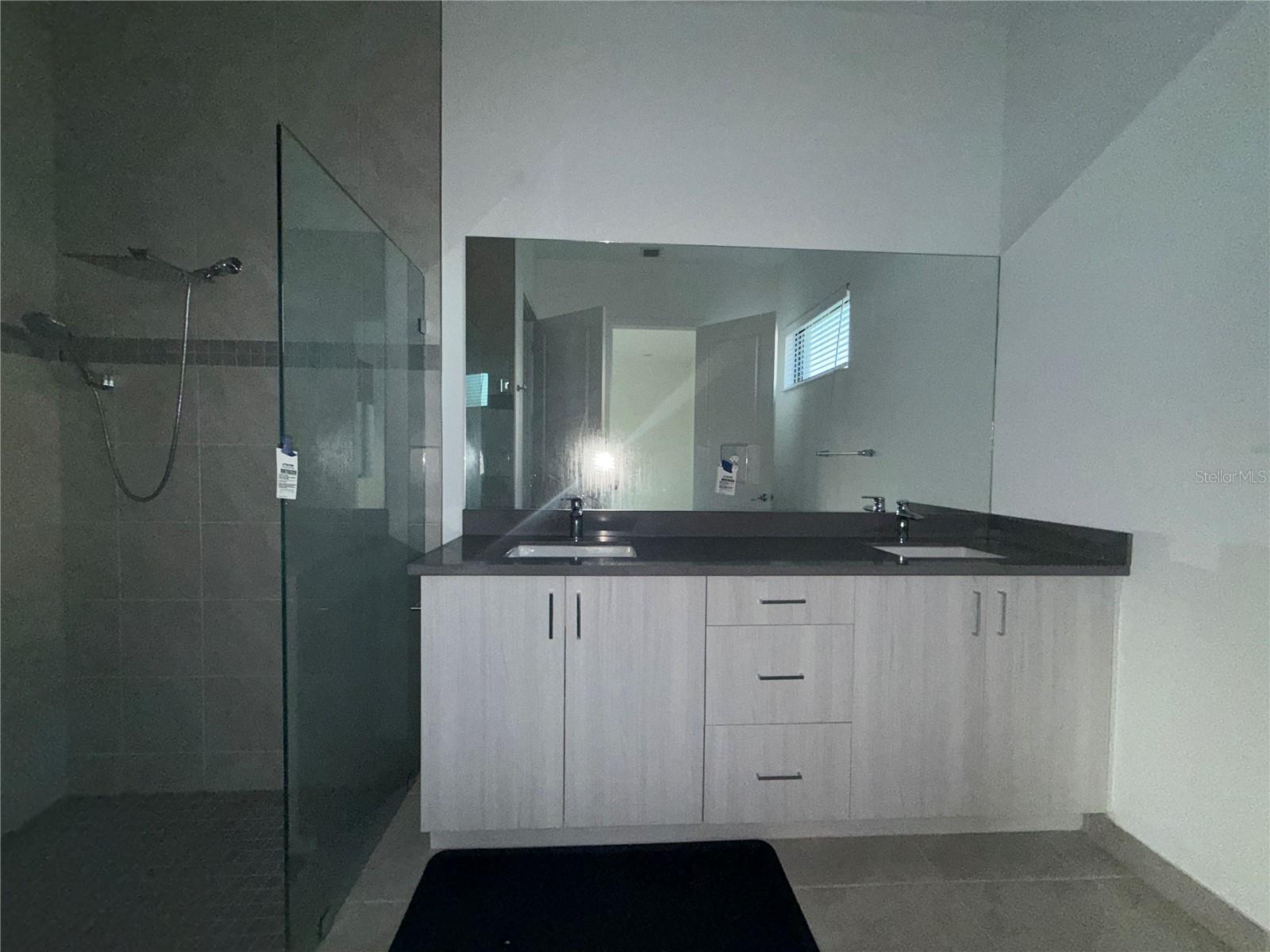 AVE MARIA - Residential