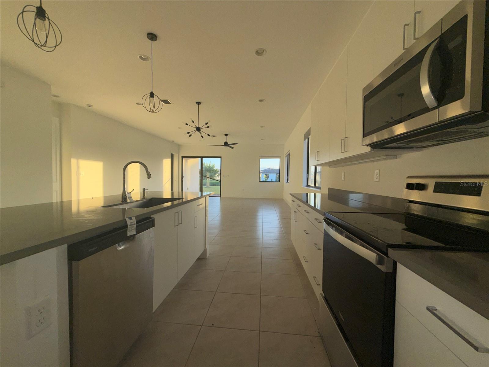 AVE MARIA - Residential