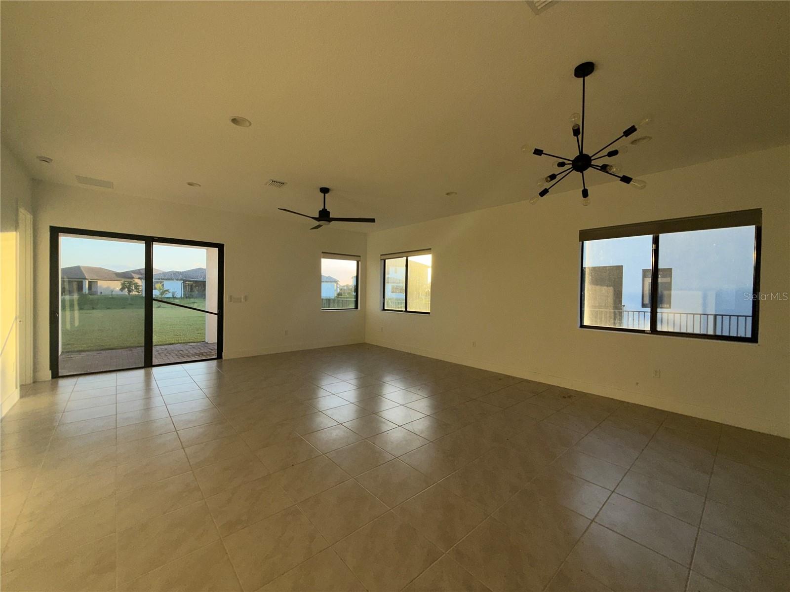 AVE MARIA - Residential