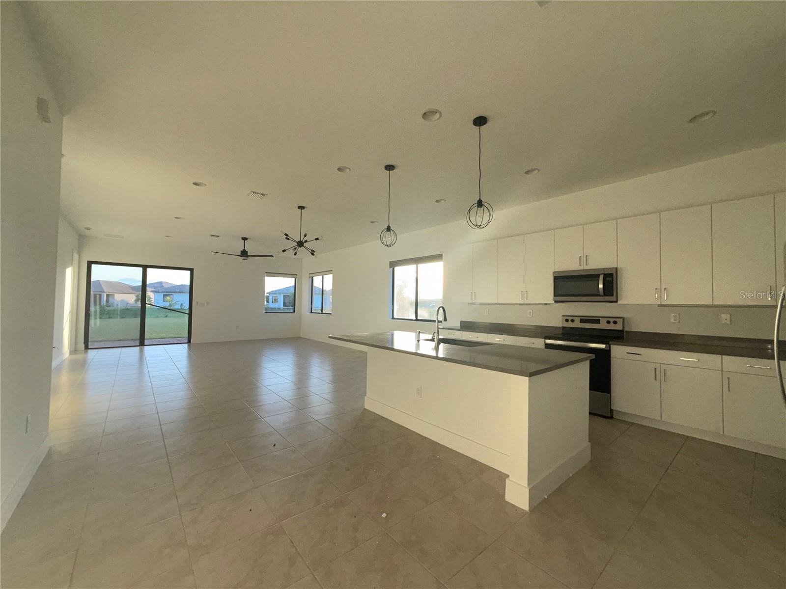 AVE MARIA - Residential