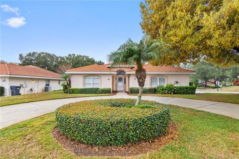 Photo of 100 Morning Glory Circle, Winter Haven, FL 33884 (MLS # L4958217)