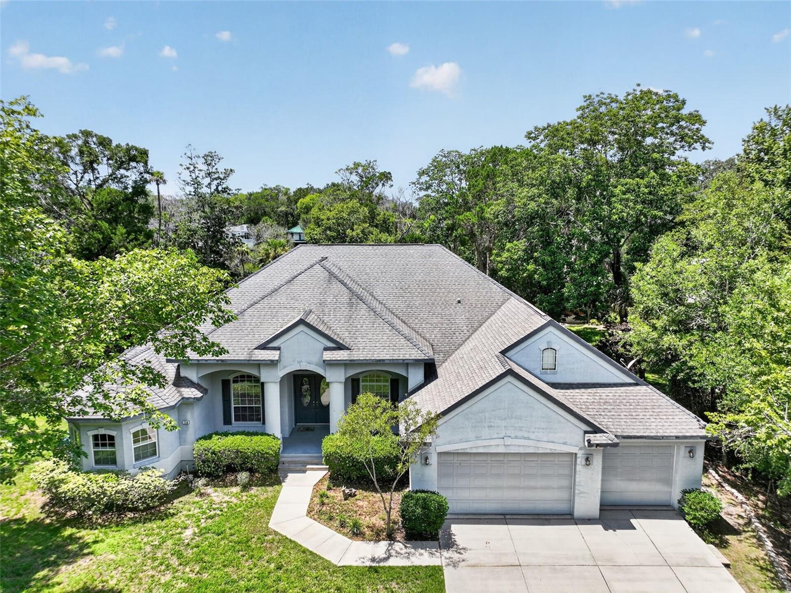 720 NORTHWEST SNUG HARBOR ROAD