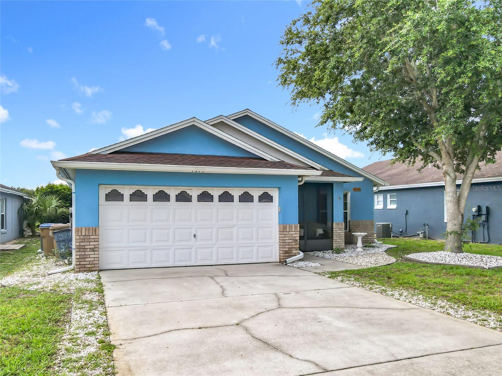 1515 OAK HILL TRAIL
