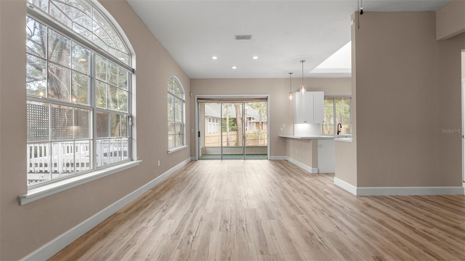 HP/HAMPSTEAD PK33,25-40,65-9 - Residential