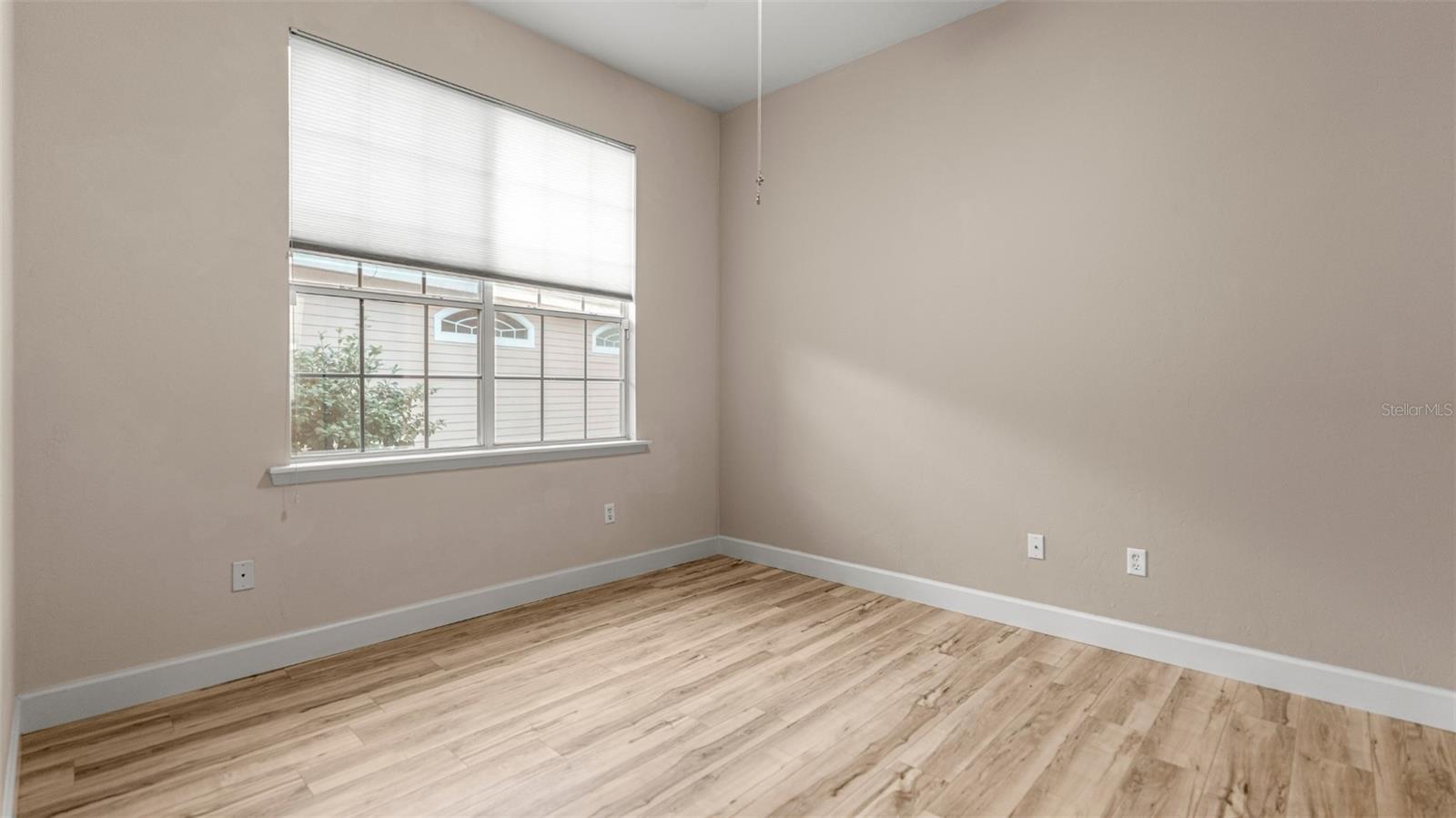 HP/HAMPSTEAD PK33,25-40,65-9 - Residential