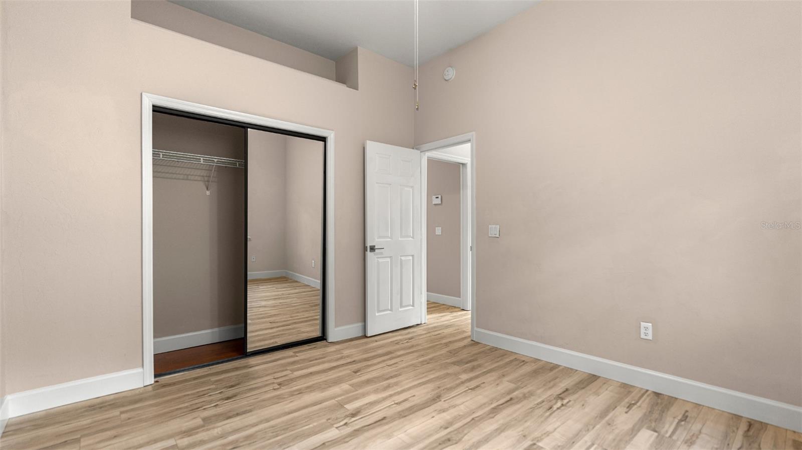 HP/HAMPSTEAD PK33,25-40,65-9 - Residential