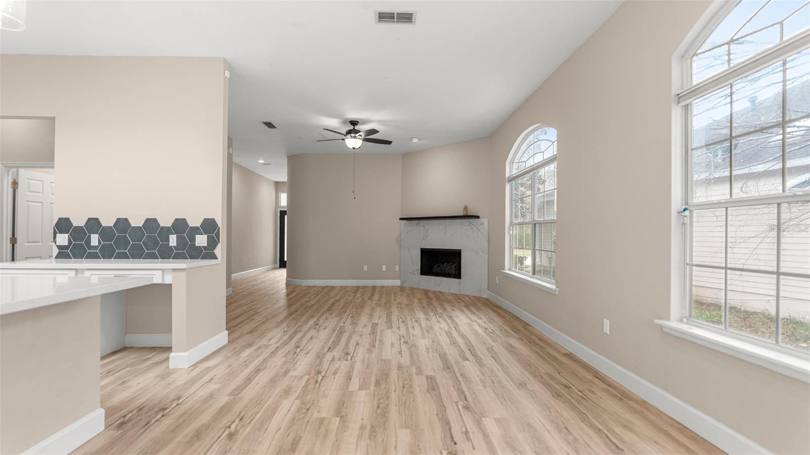 HP/HAMPSTEAD PK33,25-40,65-9 - Residential