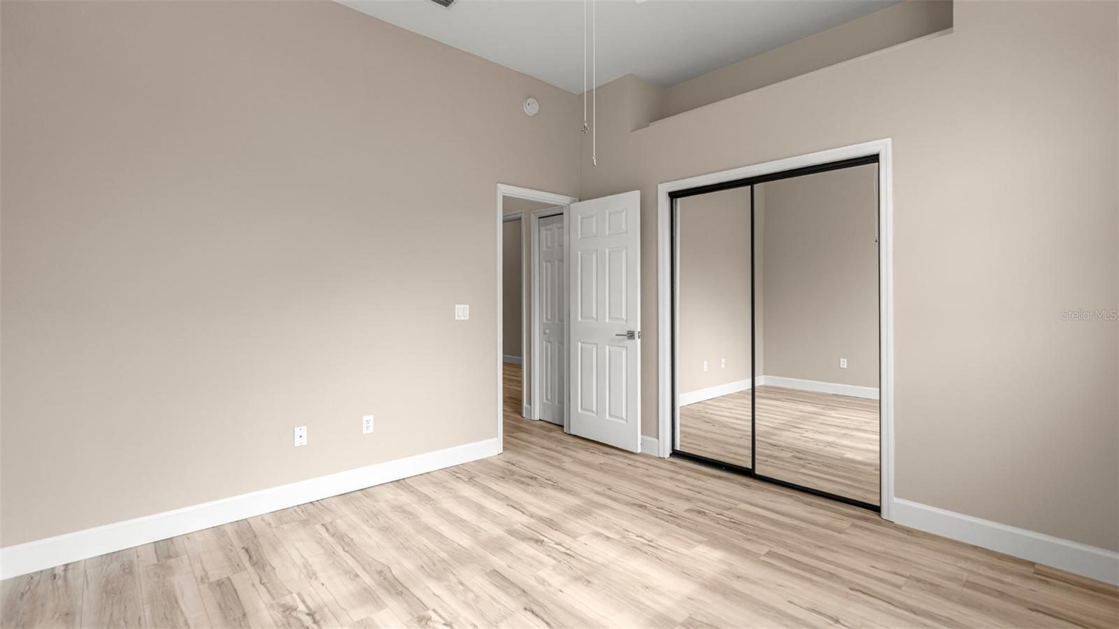 HP/HAMPSTEAD PK33,25-40,65-9 - Residential