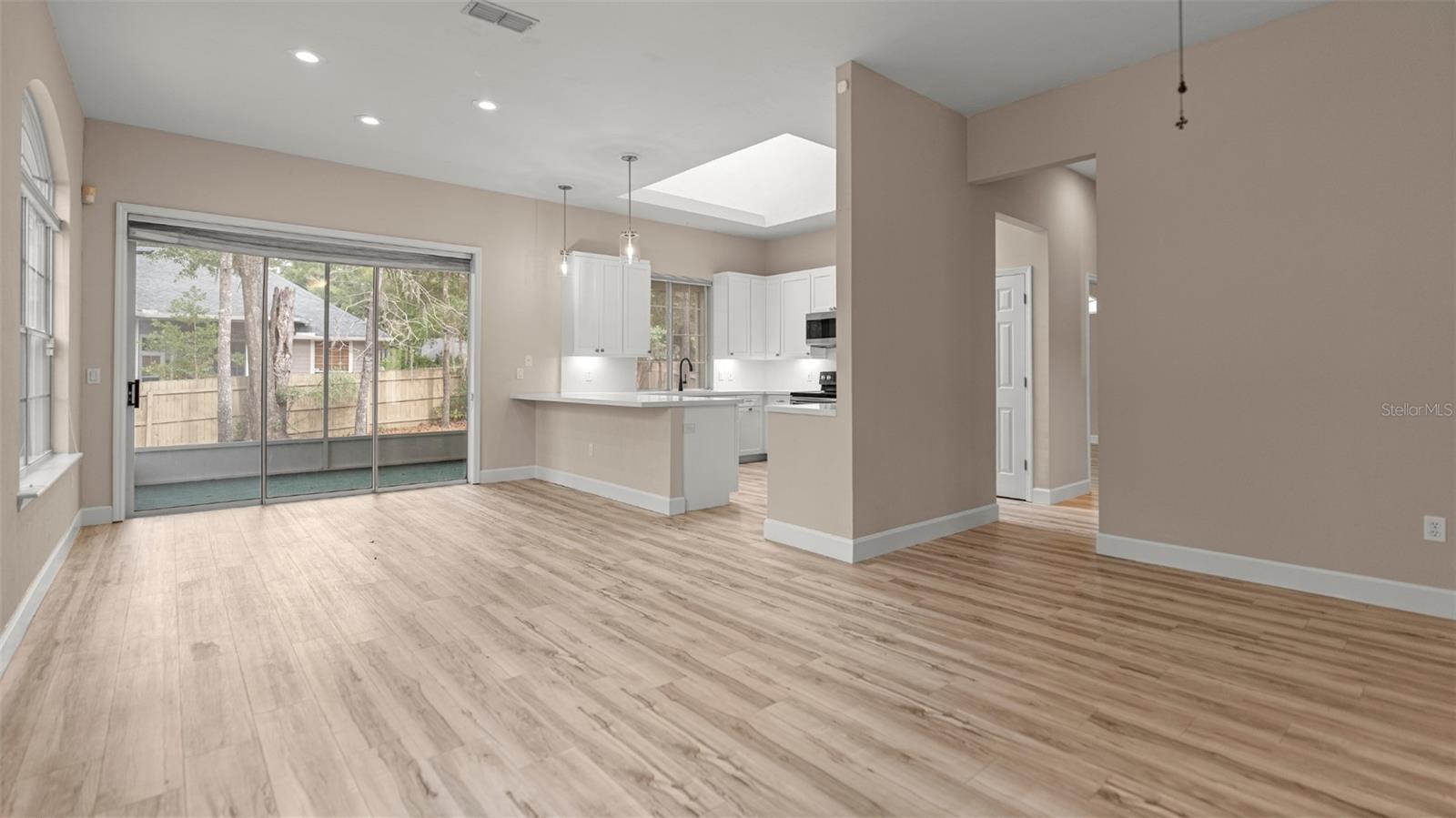 HP/HAMPSTEAD PK33,25-40,65-9 - Residential