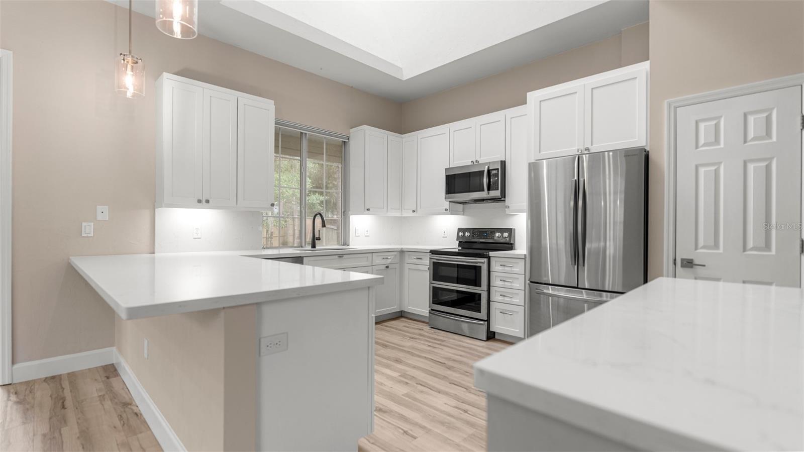 HP/HAMPSTEAD PK33,25-40,65-9 - Residential