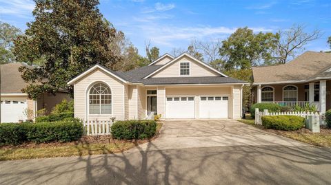 Photo of 9428 SW 39th Ave, Gainesville, FL 32608 (MLS # O6375561)