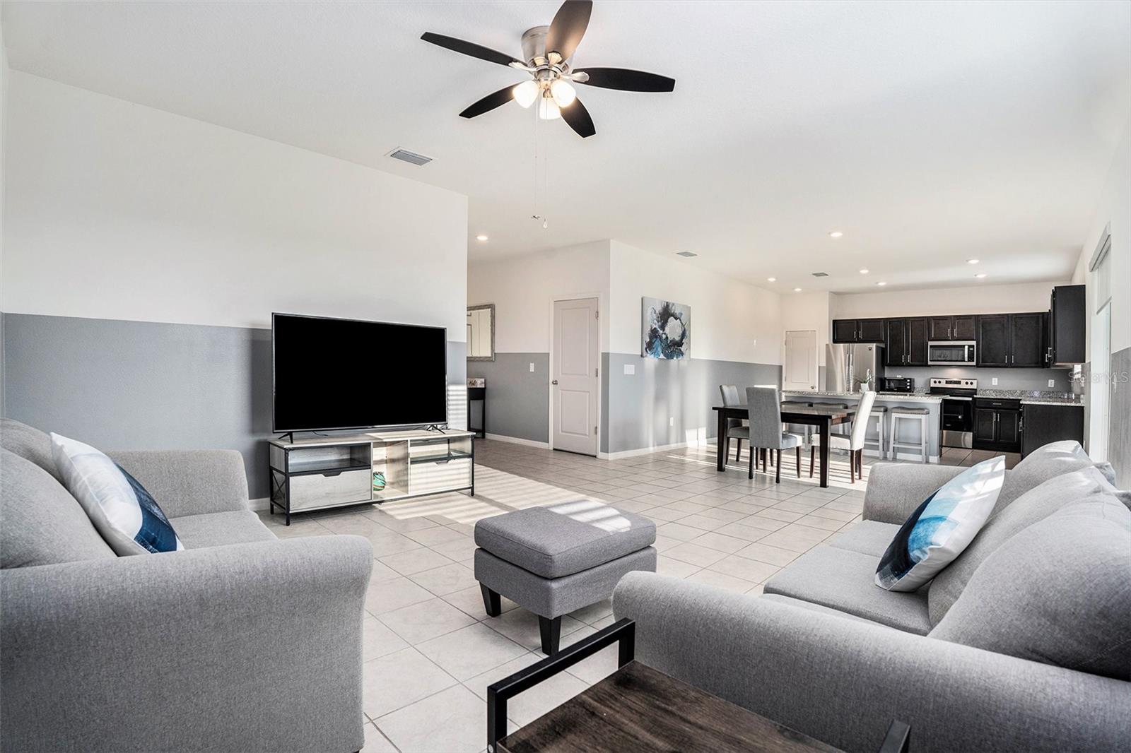 LEGENDS POINTE - Residential