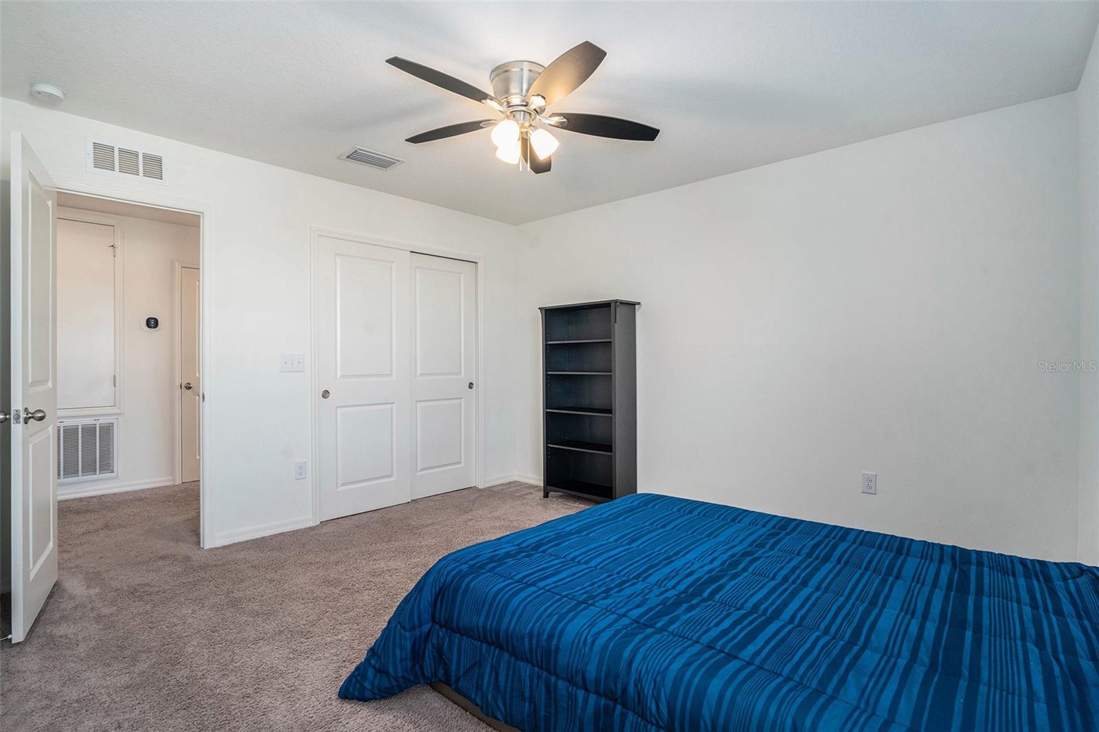 LEGENDS POINTE - Residential