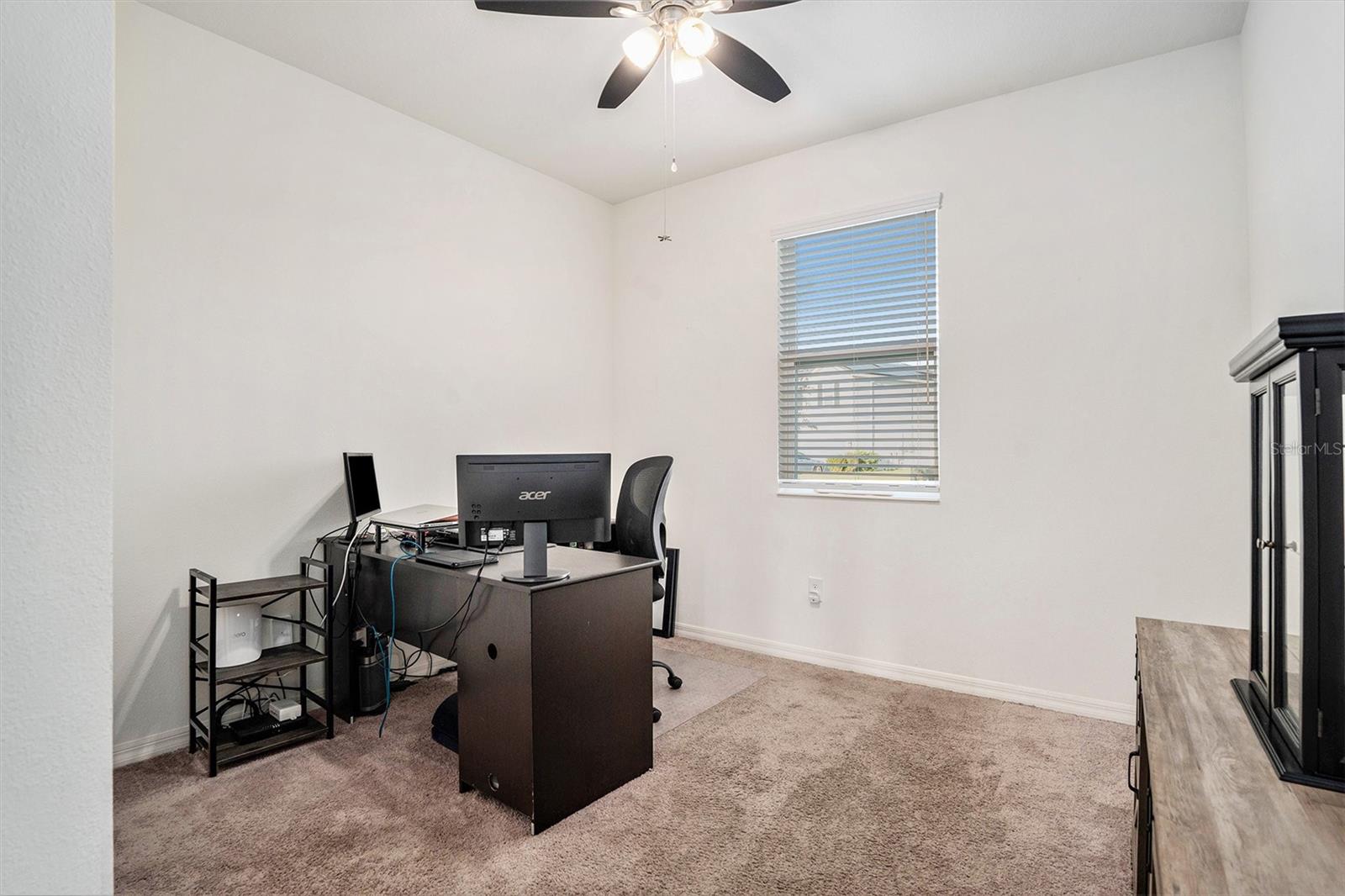 LEGENDS POINTE - Residential