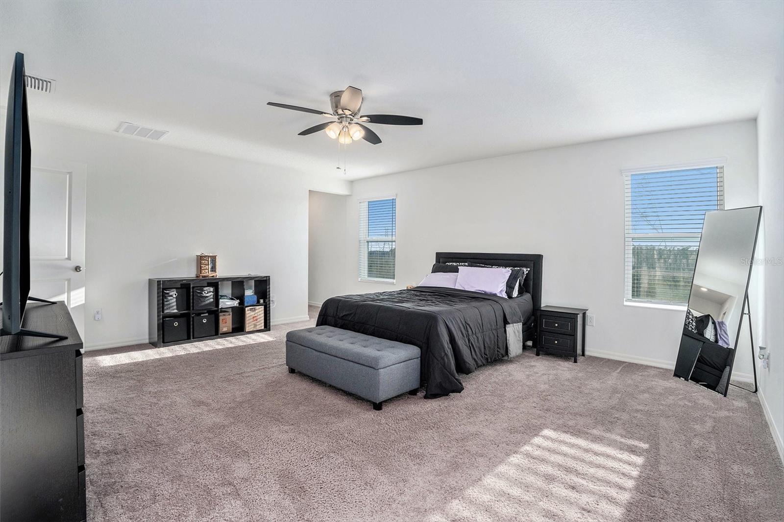 LEGENDS POINTE - Residential