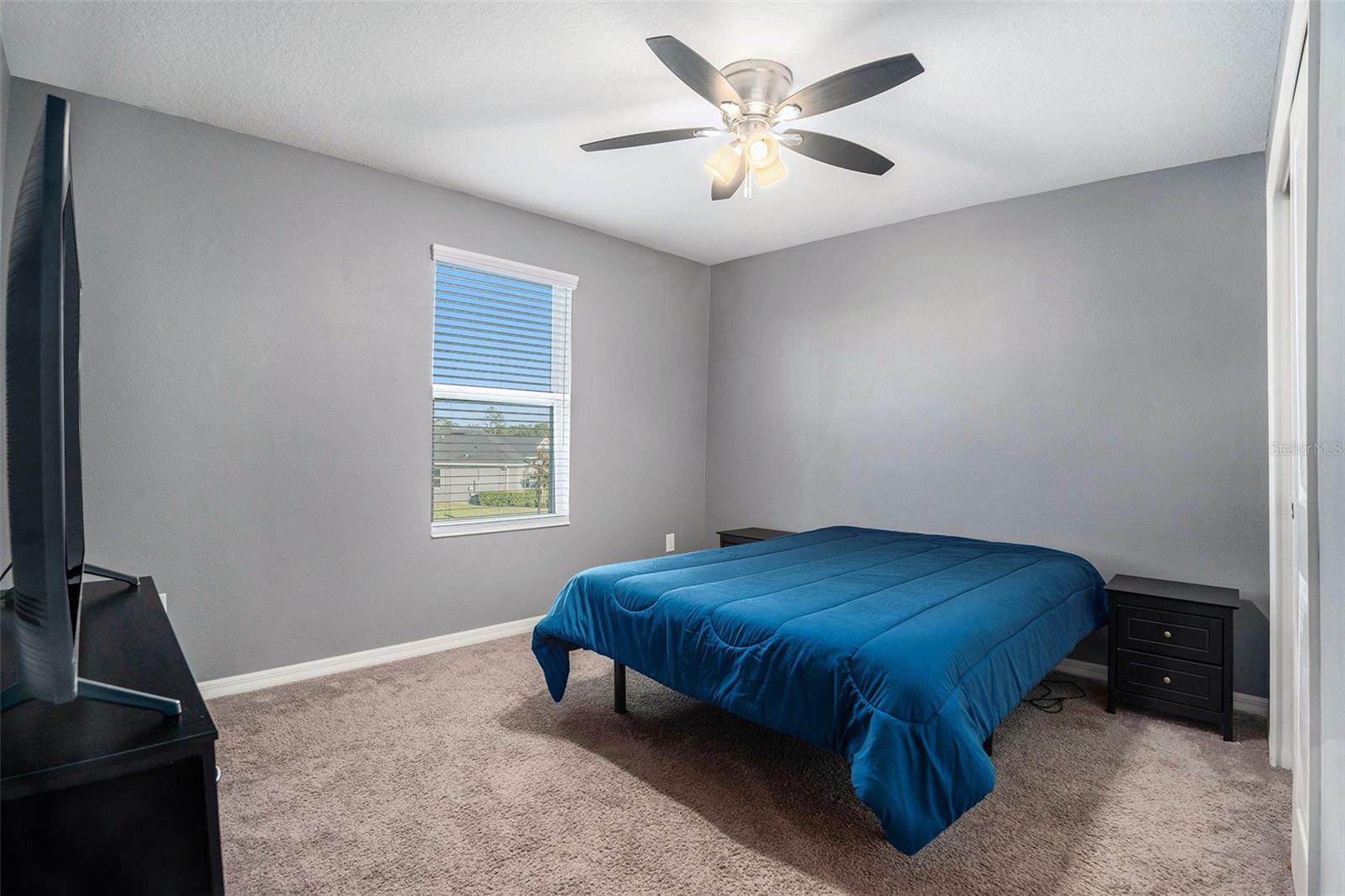 LEGENDS POINTE - Residential