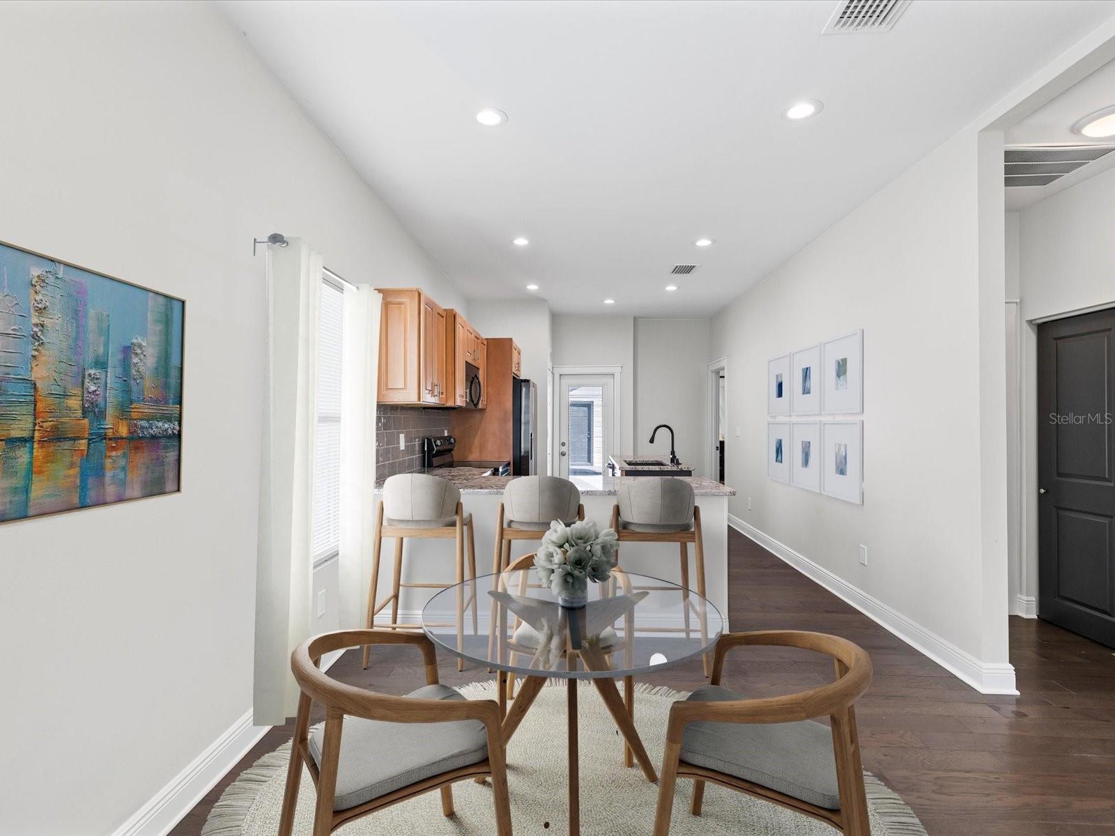 2107 W CHERRY STREET