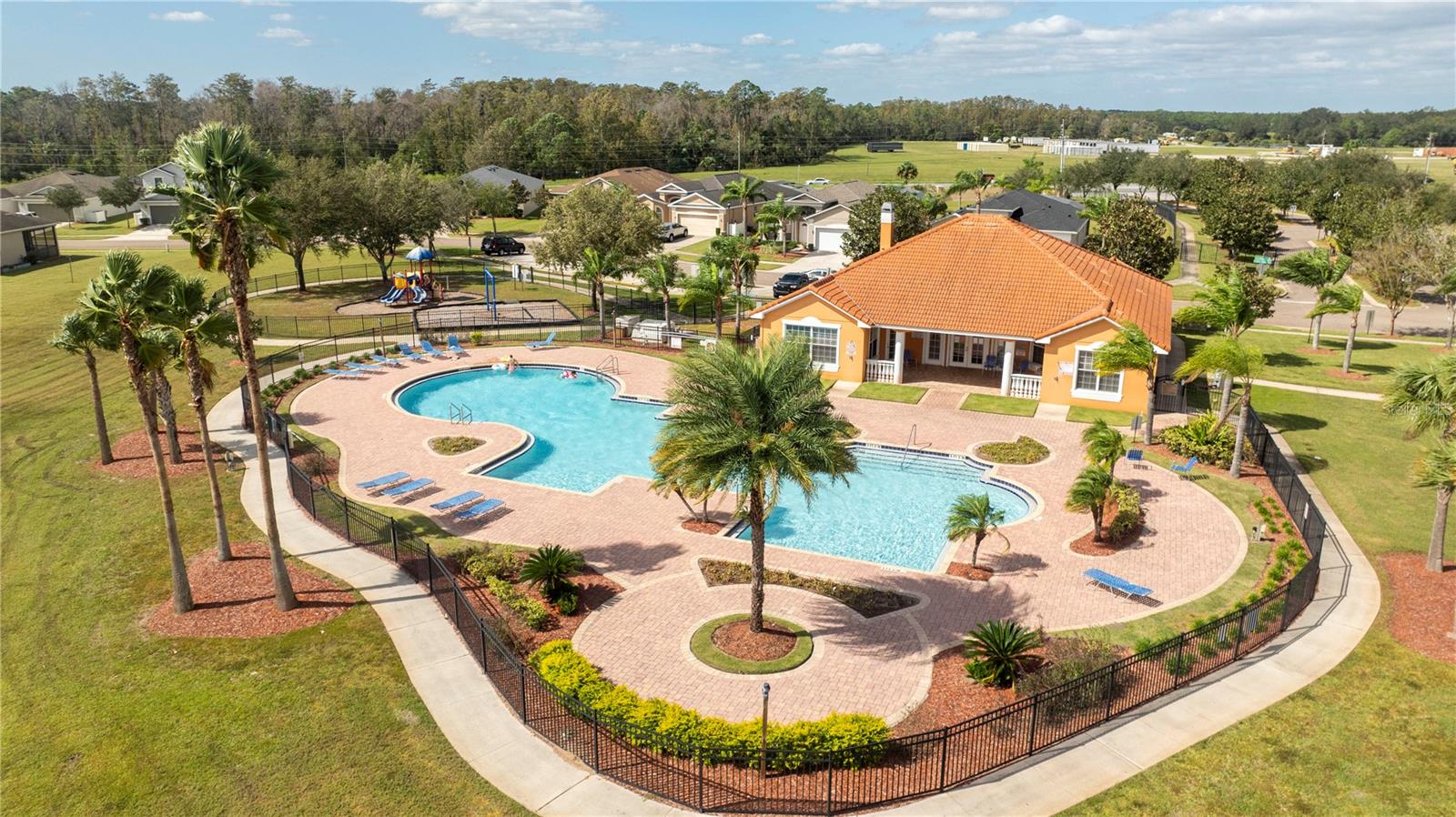 CRYSTAL COVE RESORT - Residential