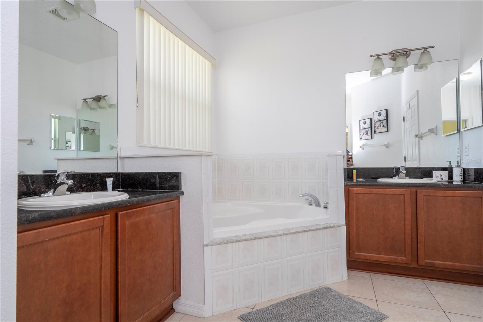 CRYSTAL COVE RESORT - Residential