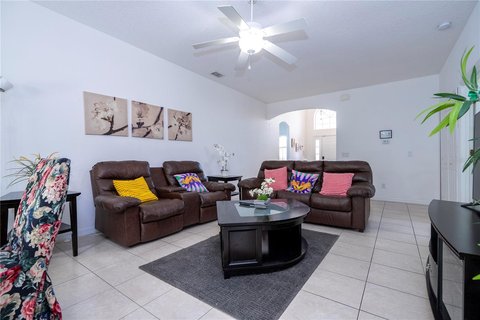 CRYSTAL COVE RESORT - Residential