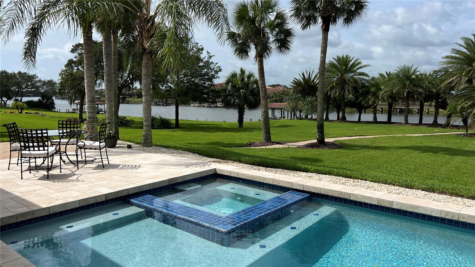 ISLAND ESTATES SUB - Residential