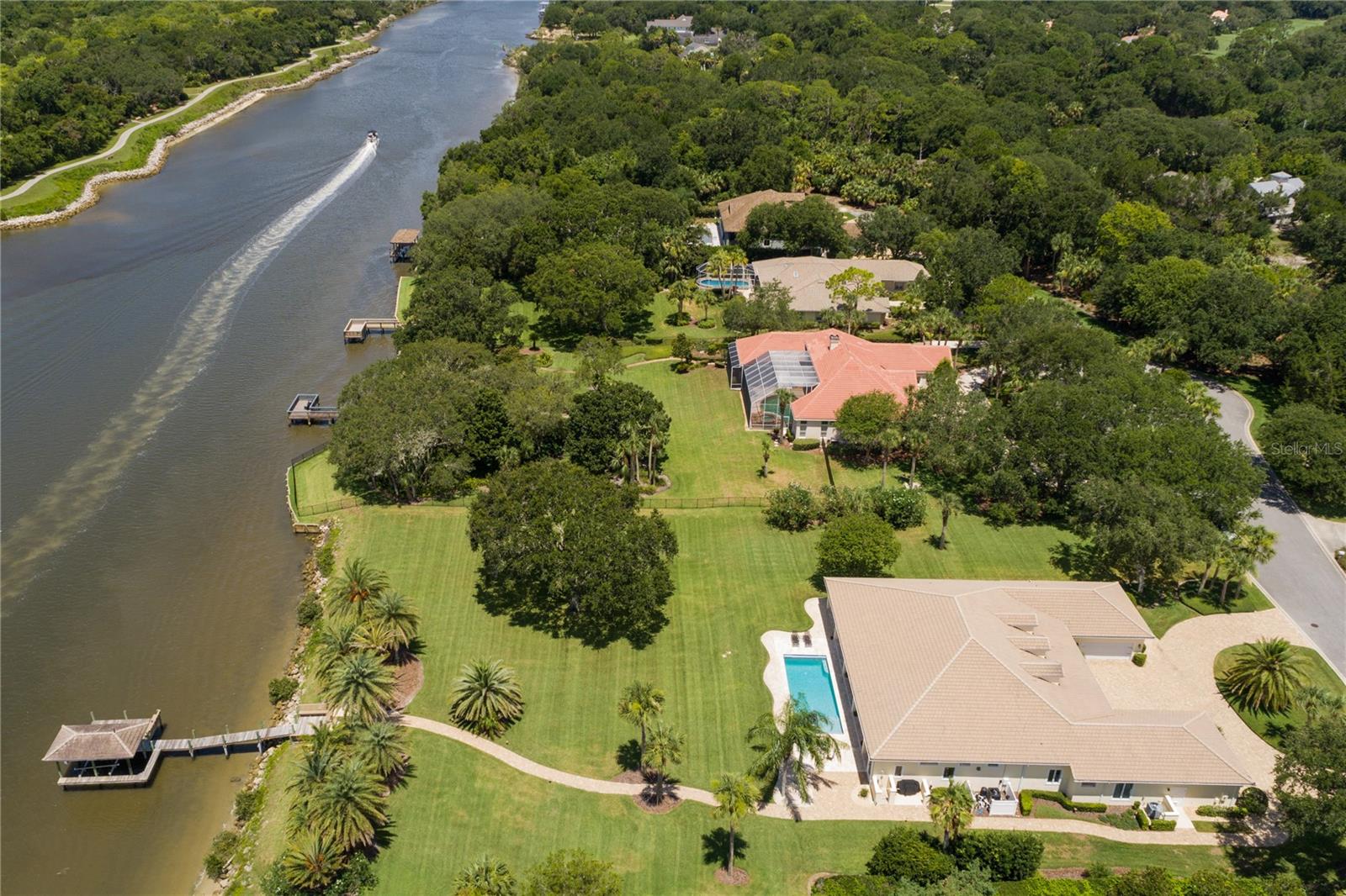 ISLAND ESTATES SUB - Residential